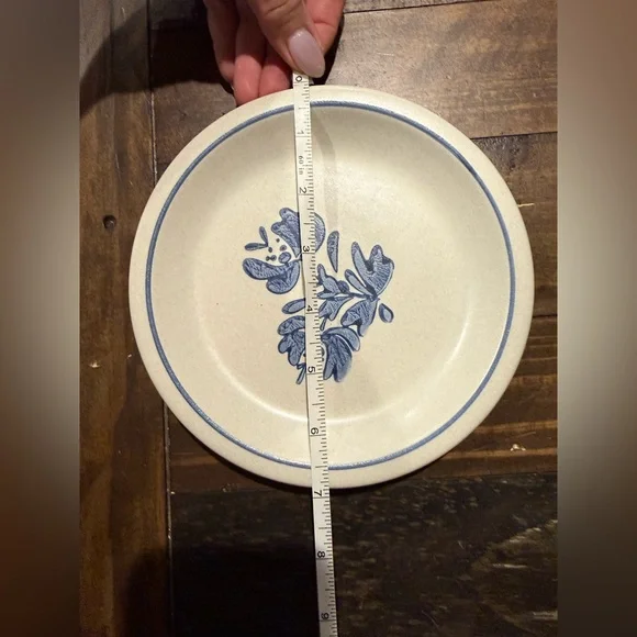 Two Pfaltzgraff Stoneware Cream Blue Floral sml plates vintage 2 pair available - Picture 6 of 6